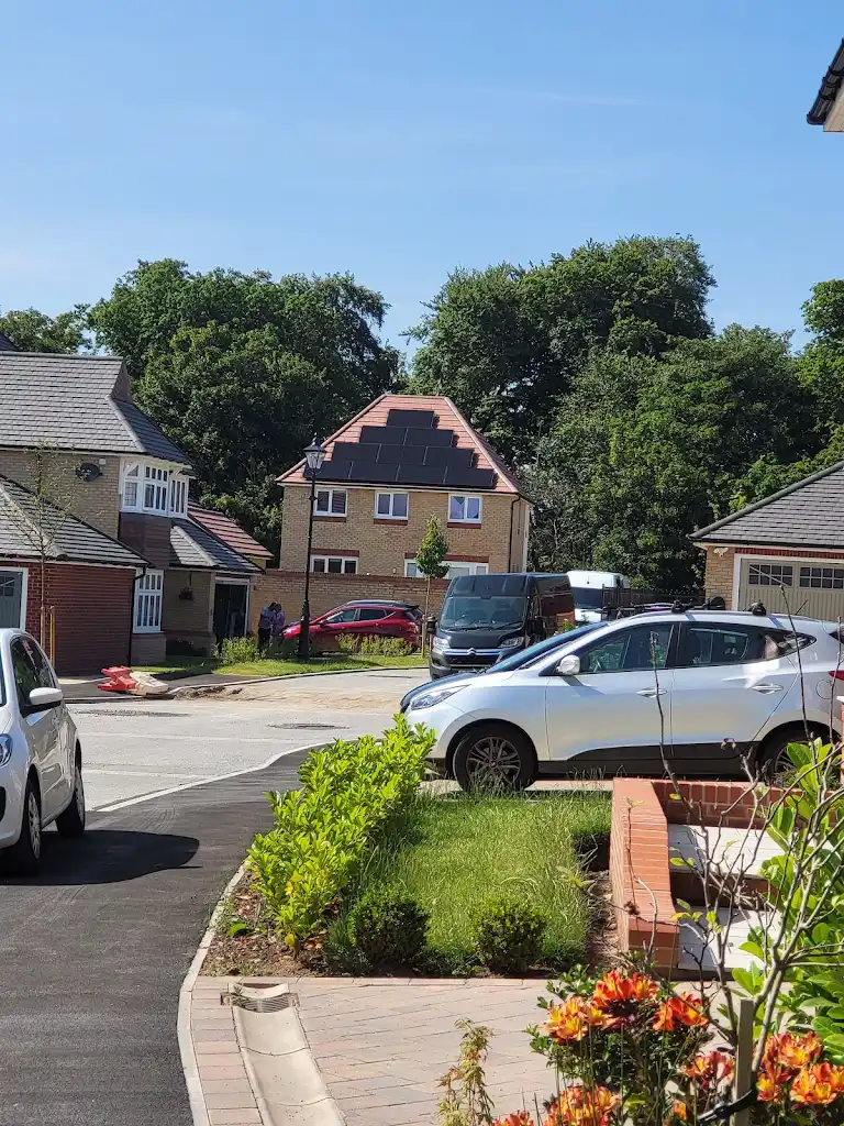 Home solar panels reducing energy bills